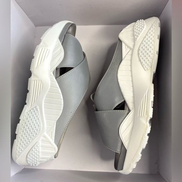 Jeffrey Campbell Silver White Sector Reflective Sport Slide Sandals - NEW - Picture 5 of 7